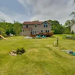 Pocono Home With Hot Tub And Fire Pits 1 Mi To Lakes!